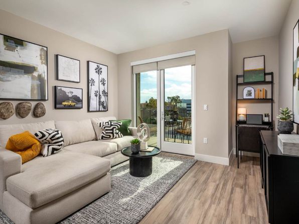 201 N La Brea Ave APT 310
