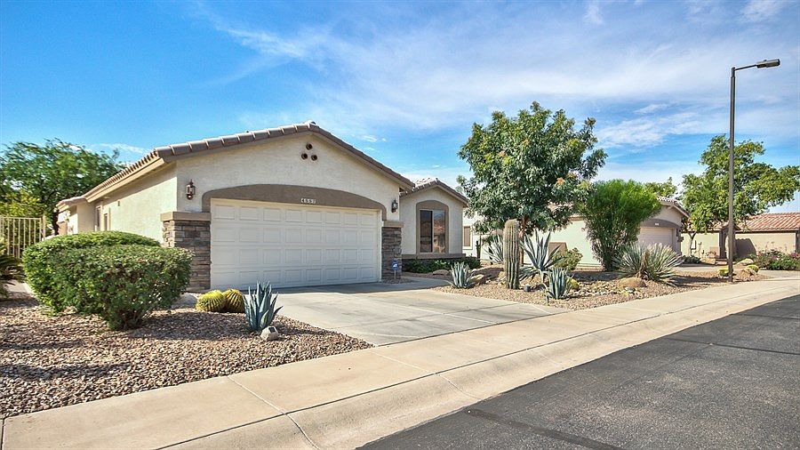 1st image of 4557 E Apricot Ln