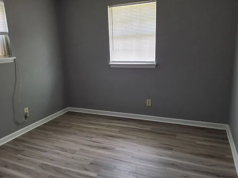 205 Diecks Dr — Photo 12
