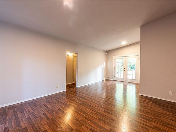 3rd image of 2445 W Valley Dr