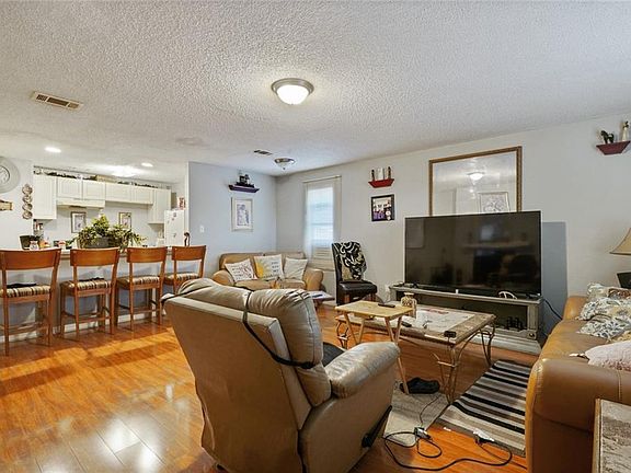 4th image of 9400 Hayne Blvd