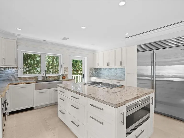 6831 Sunrise Ct — Photo 18