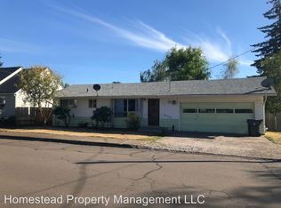 233 SW Rainbow Ave, Dallas, OR 97338