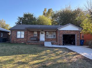 1416 Casady Ln, The Village, OK 73120