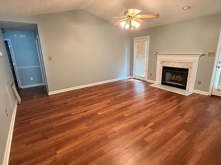 711 Marlin Ln — Photo 12