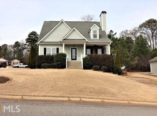 146 Brasch Park Dr, Grantville, GA 30220