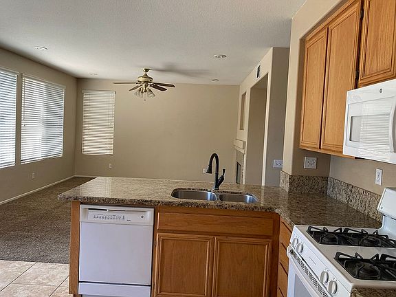 4th image of 39643 Ashland Way