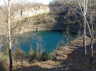 1563 Old Highway 79, Elsberry, MO 63343