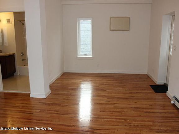 4th image of 223 Mansion Ave