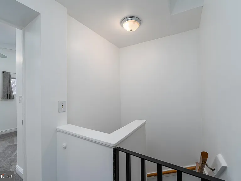 1153 Riverside Ave — Photo 13
