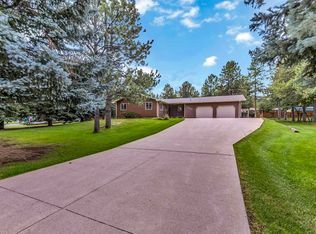 1406 Ponderosa Dr, Sturgis, SD 57785