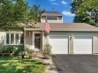 1915 Powder Horn Rd, Toms River, NJ 08755