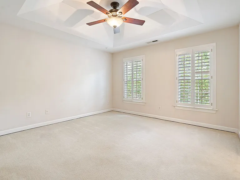 202 Greenview Dr — Photo 27
