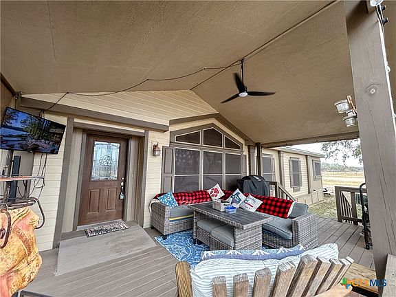 3rd image of 1174 Charco Rd