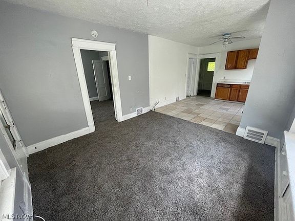 3rd image of 3549 E 139th St