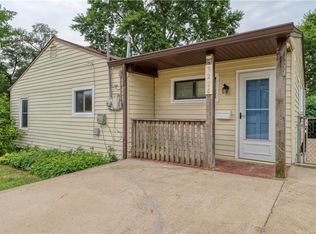 9226 Walnut St, Kansas City, MO 64114
