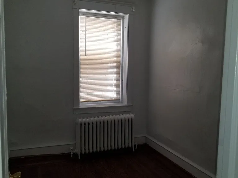 422 E Roosevelt Blvd — Photo 3