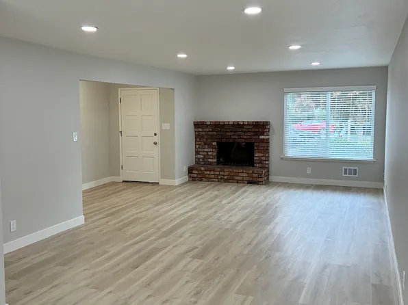 2322 Homestead Rd, Santa Clara, CA