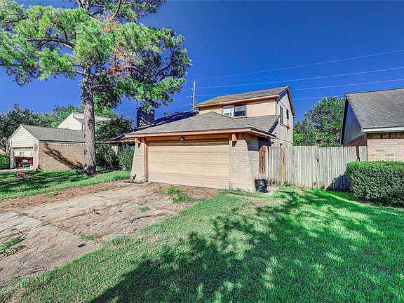 2nd image of 10826 Village Trail Drive