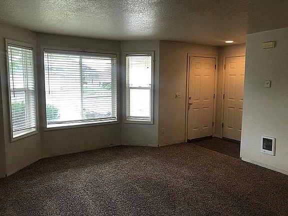 5th image of 7716 NE 67th St