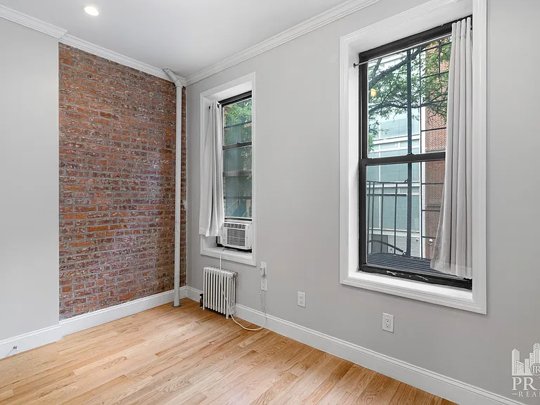 168 E 82nd St #2B — Photo 4
