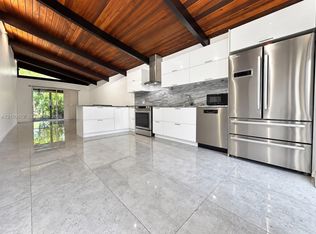 Villas At Carriage Hills, Hollywood, FL 33024