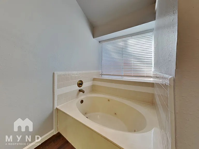 11831 James Vinson Dr — Photo 13