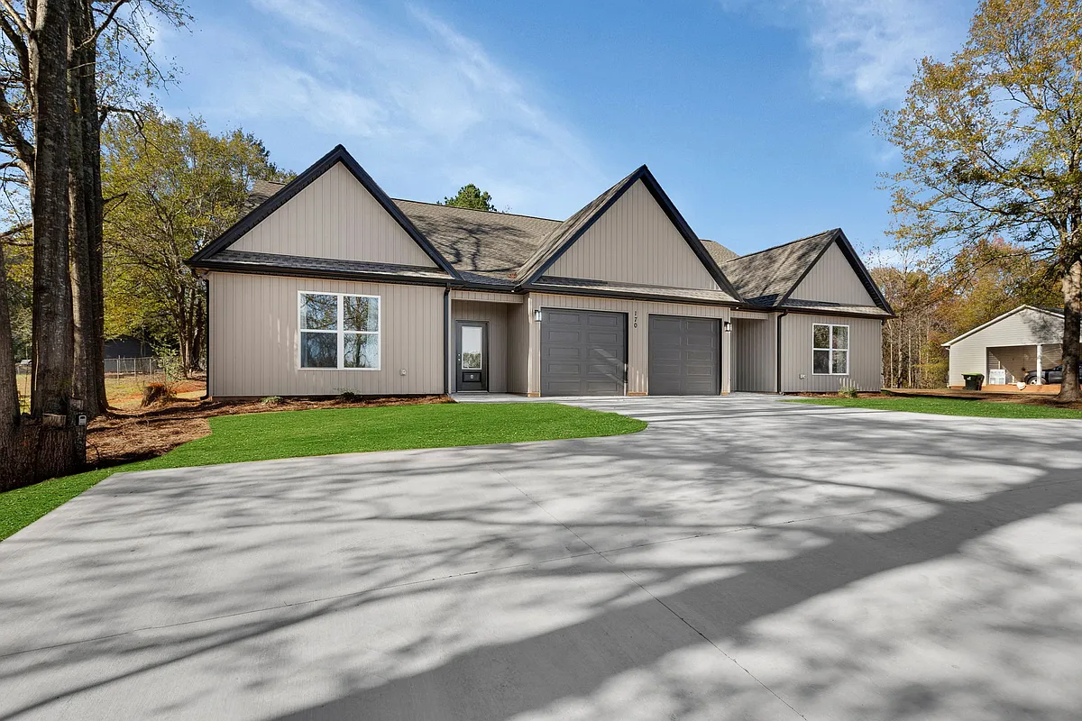 Building Photo - 170 Weaver Rd #A
