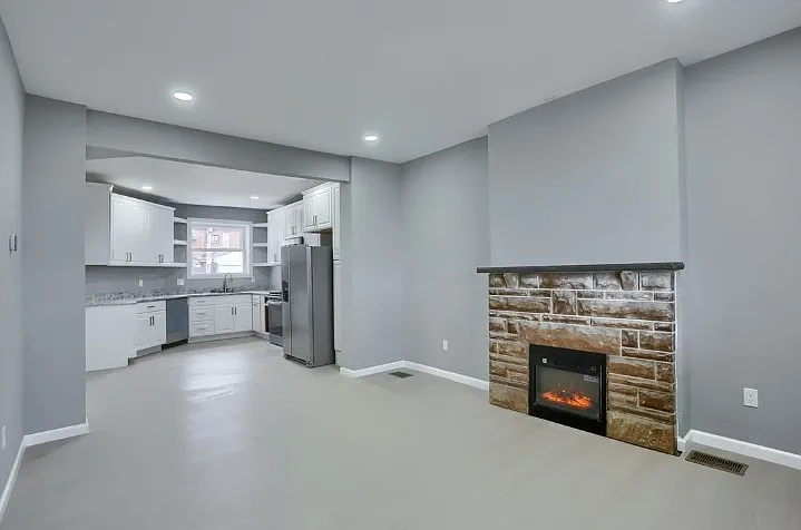 618 E 12th Ave — Photo 11