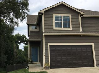 136 W Kay St, Lansing, KS 66043