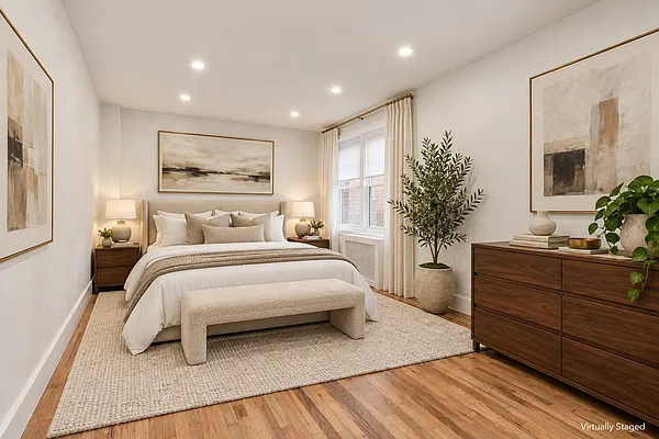 Bedroom, photo 2