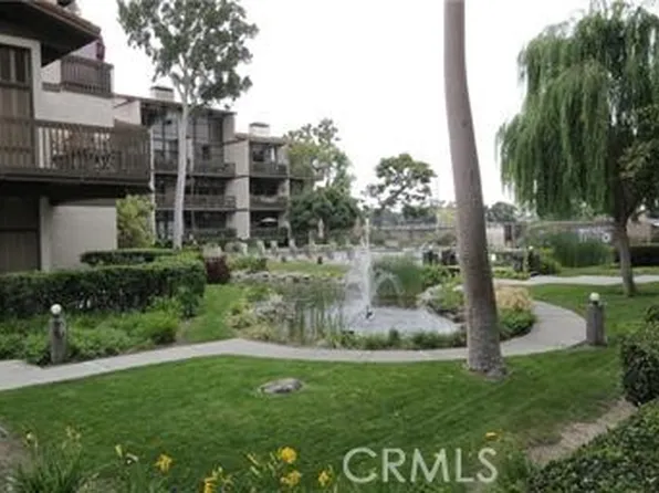 9116 Marina Pacifica Dr N, Long Beach, CA 90803