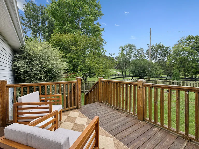 304 Crooked Oak Ct — Photo 21