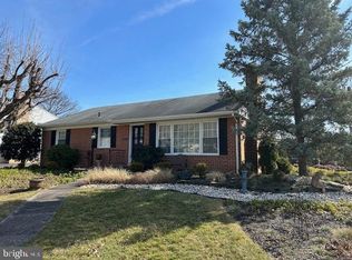 201 McKinley Ave, Hanover, PA 17331