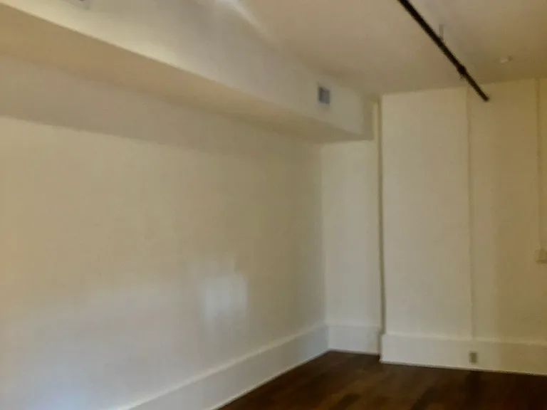 509 Baronne St #101 — Photo 11