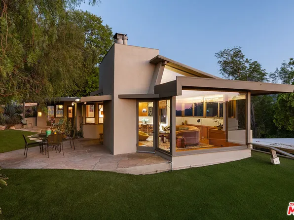 3624 Buena Park Dr, Studio City, CA 91604