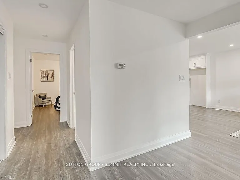 16 Upper Canada Dr #UPPER — Photo 30
