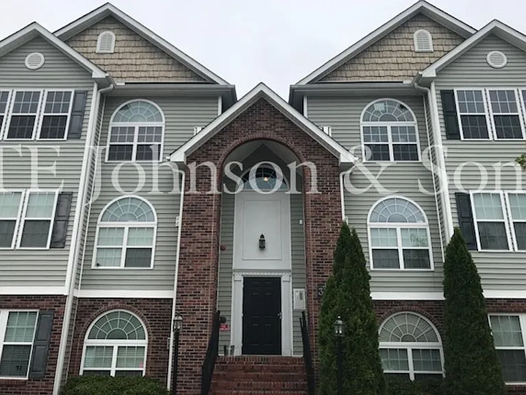 3761-301 Holmes Creek Pl — Photo 23
