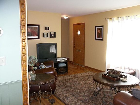4th image of 5757 E 25th St