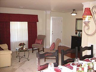 3rd image of 214 Sawyer Dr
