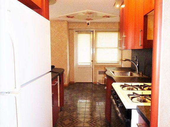 5th image of 2475 W 16th St APT 3J