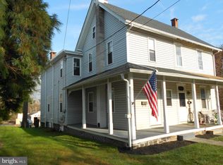 325 Washington Ave, Sellersville, PA 18960