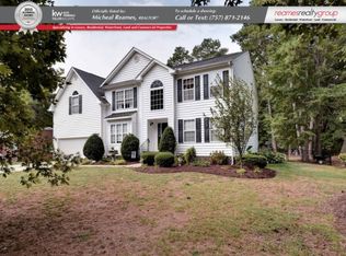 108 Holly Point Rd, Yorktown, VA 23692