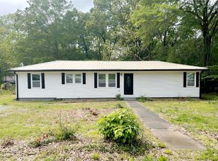 512 Circle Dr, Calhoun, GA 30701