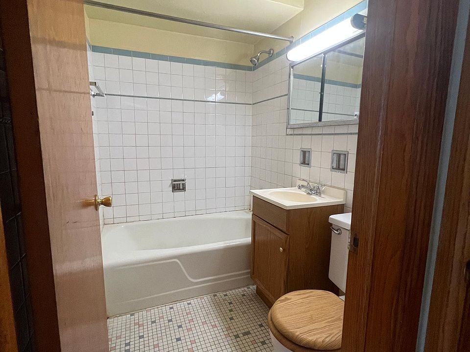 1st image of 2741 W 87th St #1W