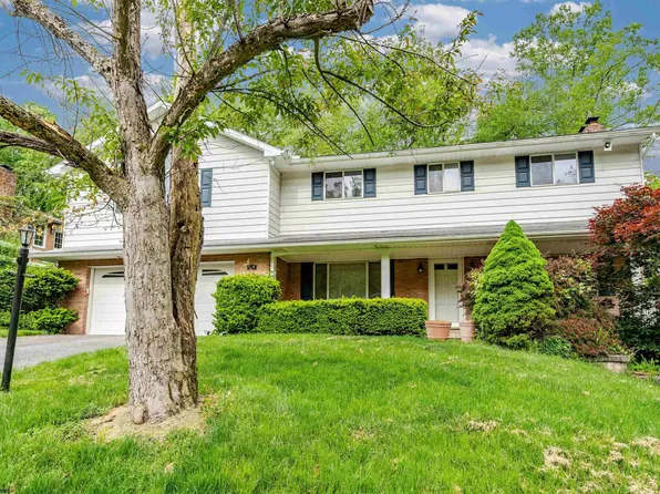 113 Forest Dr, Morgantown, WV 26505