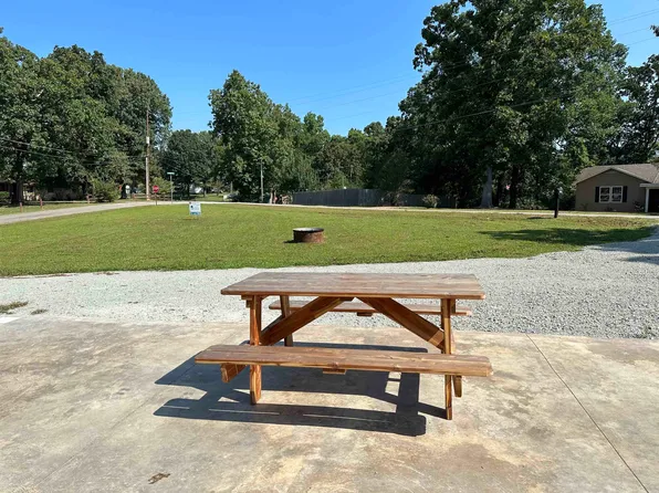 45 Rose Rd #4, Crump, TN 38327