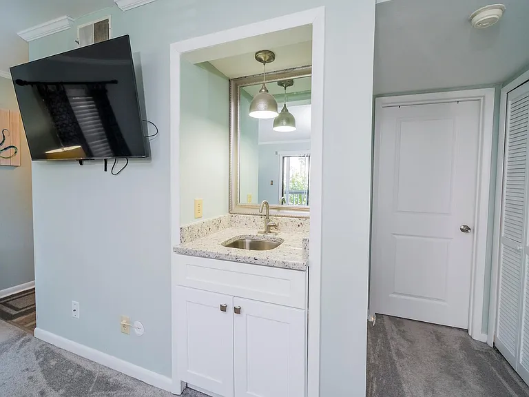 10170 Beach Dr SW — Photo 7