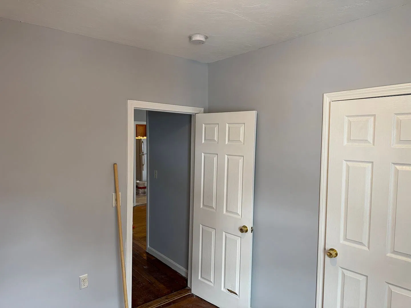 19-27 Granite St — Photo 3