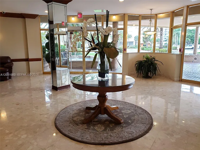 100 Golden Isles Dr #Penthouse 7 — Photo 39